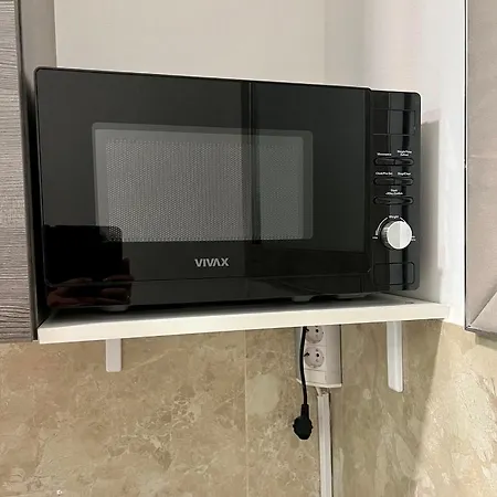 Sweet Living In Apartment