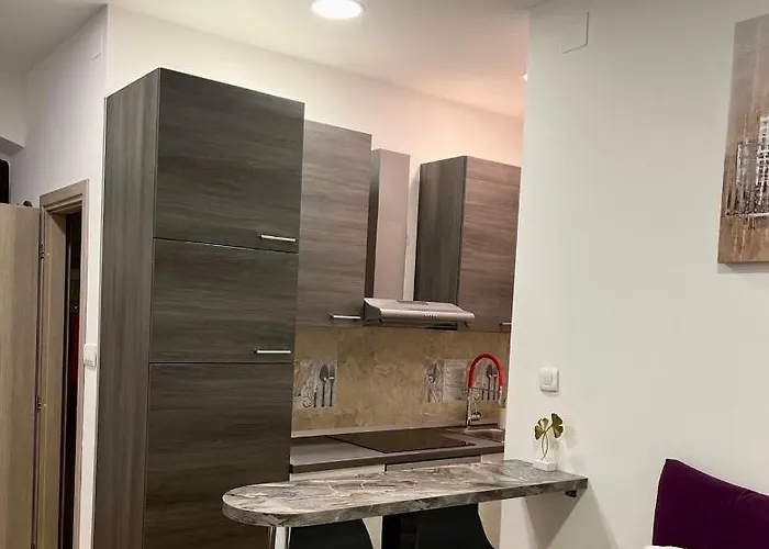 Sweet Living In Apartment