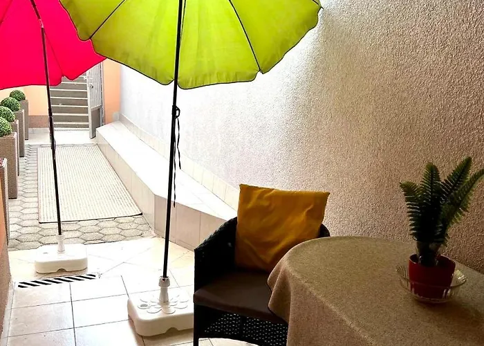 Sweet Living In Apartment Rijeka
